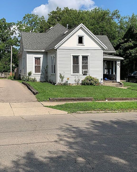 1st image of 2312 Catalpa Dr