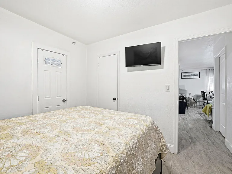 1320 SW 34th Ave #2 — Photo 12
