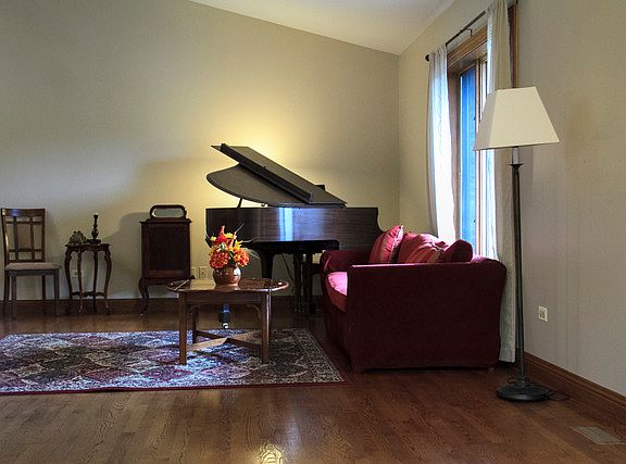 3rd image of 730 Margaret Dr