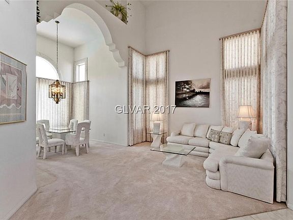 5th image of 3017 Savona Cir