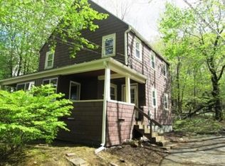 97 Appleton Cir, Fitchburg, MA 01420