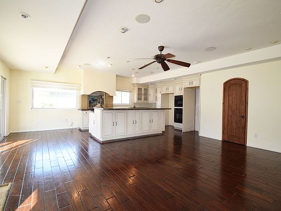 2nd image of 305 N Westridge Ave