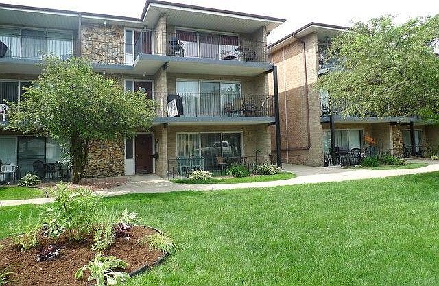 1st image of 3173 W 115th St APT 2W