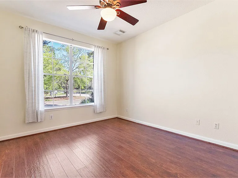 15 Larks Aire Pl — Photo 17
