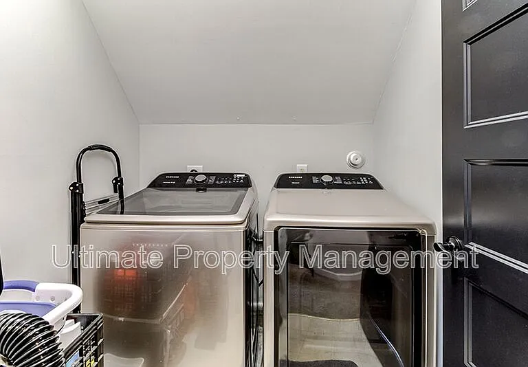 7022 Cayman Ct — Photo 29