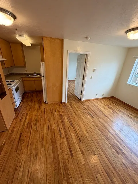 Building Photo - 1648 Patterson St #11