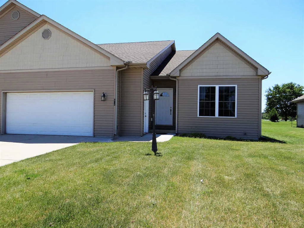 618 Sedgegrass Dr photo 1