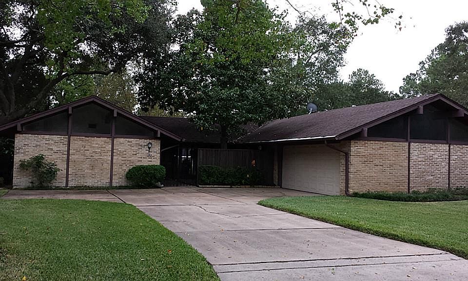 1st image of 119 Driftwood Dr