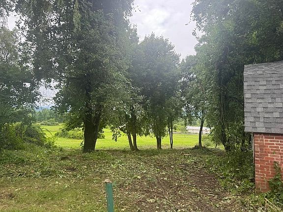 2nd image of 20 Station Rd