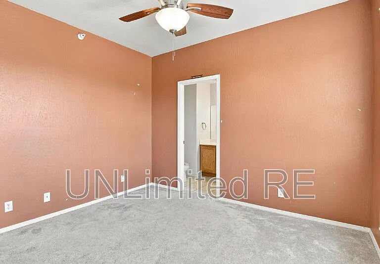 2455 W Silverton Dr — Photo 17
