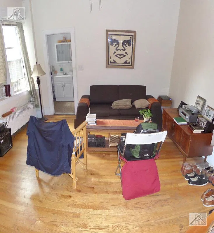 1086 Commonwealth Ave — Photo 3