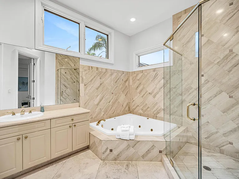 709 Idlewyld Dr — Photo 62