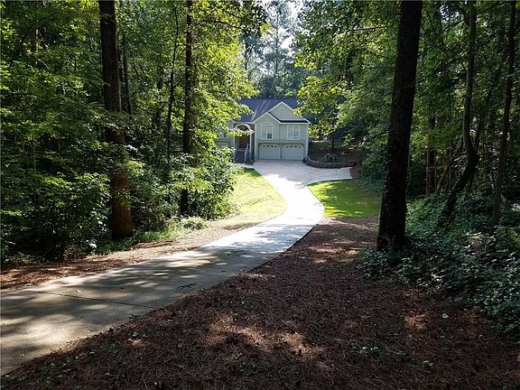 3rd image of 6330 Hillcrest Way