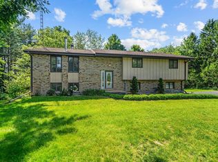 5748 S Skare Rd, Rochelle, IL 61068