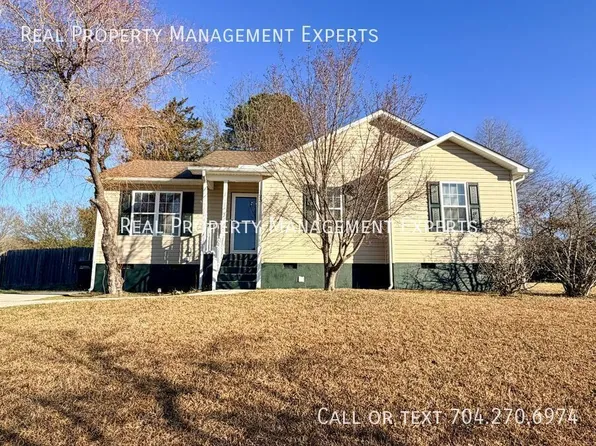 123 Garden St, Troutman, NC 28166