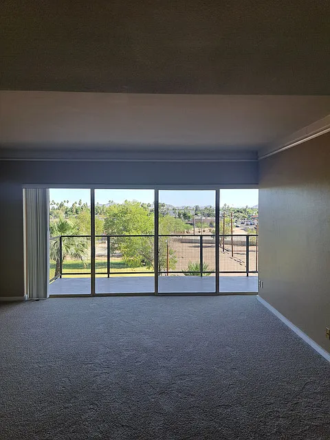 4750 N Central Ave #4P