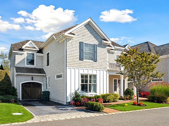 2nd image of 601 High Pond Ln