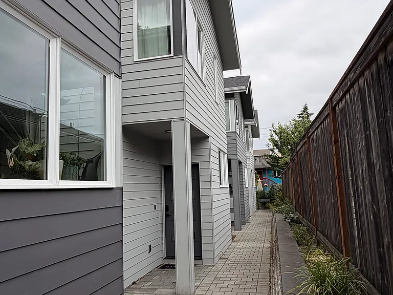 3421A 36th Ave S — Photo 16