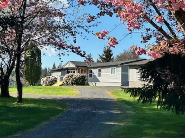 1300 NW 384th Cir, La Center, WA 98629