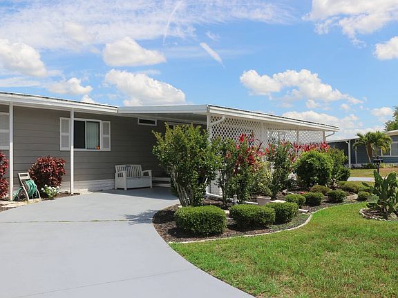 3rd image of 5471 Whitehaven Ln