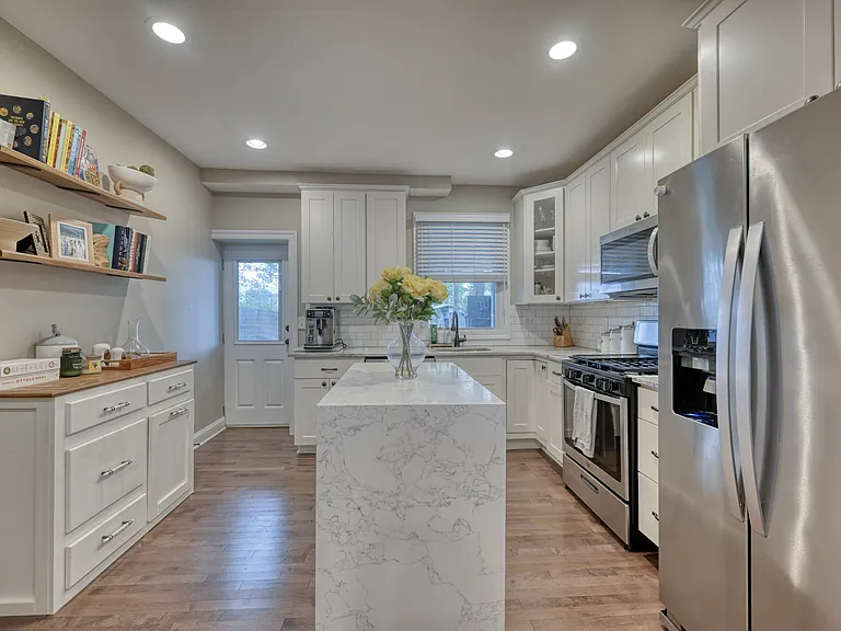 1455 Stevenson St — Photo 9