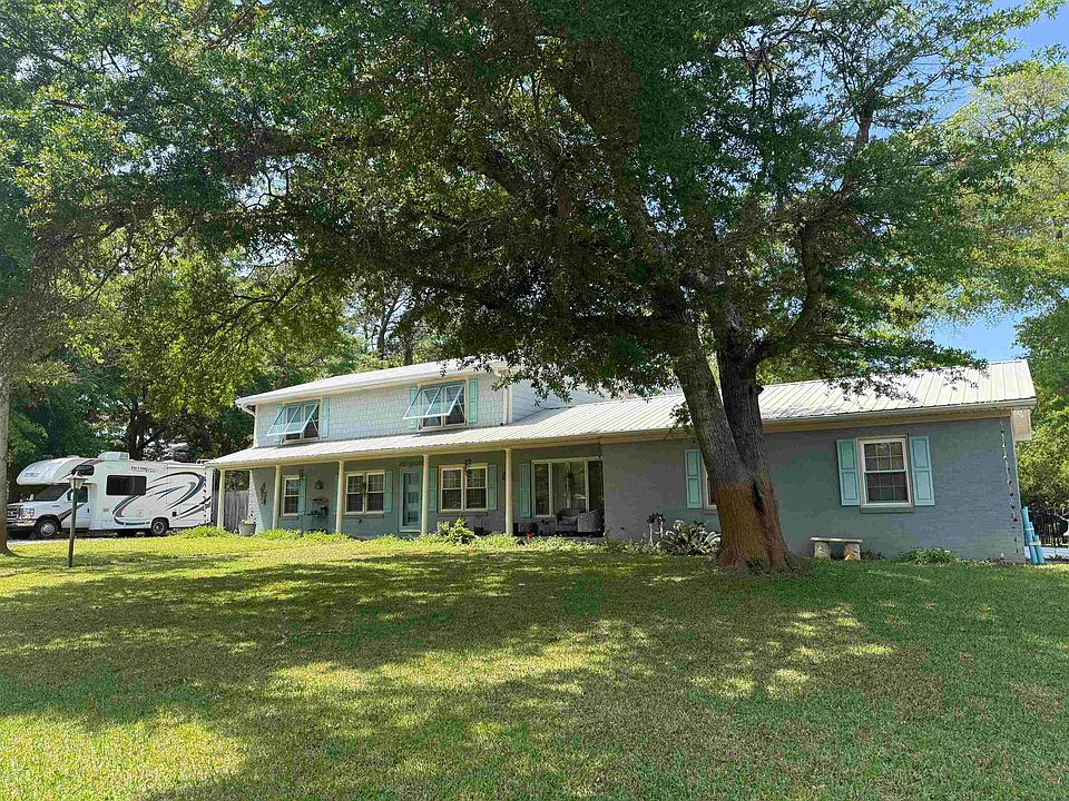 1st image of 910 S Myrtle Dr.