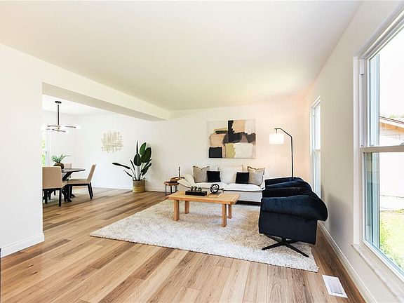 4th image of 7249 Emerald Forest Dr