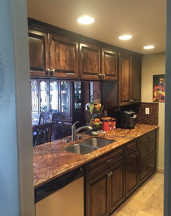1st image of 2524 Elden Ave #2