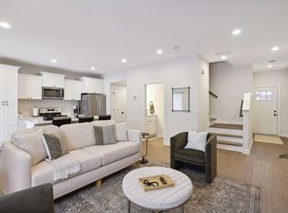 636 Franklin St, Roberts, WI 54023