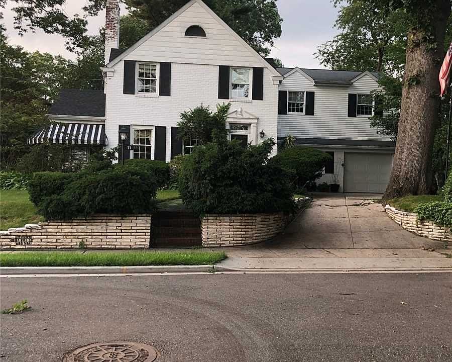 1st image of 11 Arden Ct