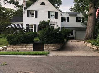 11 Arden Ct, Rockville Centre, NY 11570