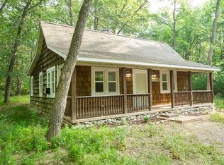 198 Lakeside Dr, Elsberry, MO 63343