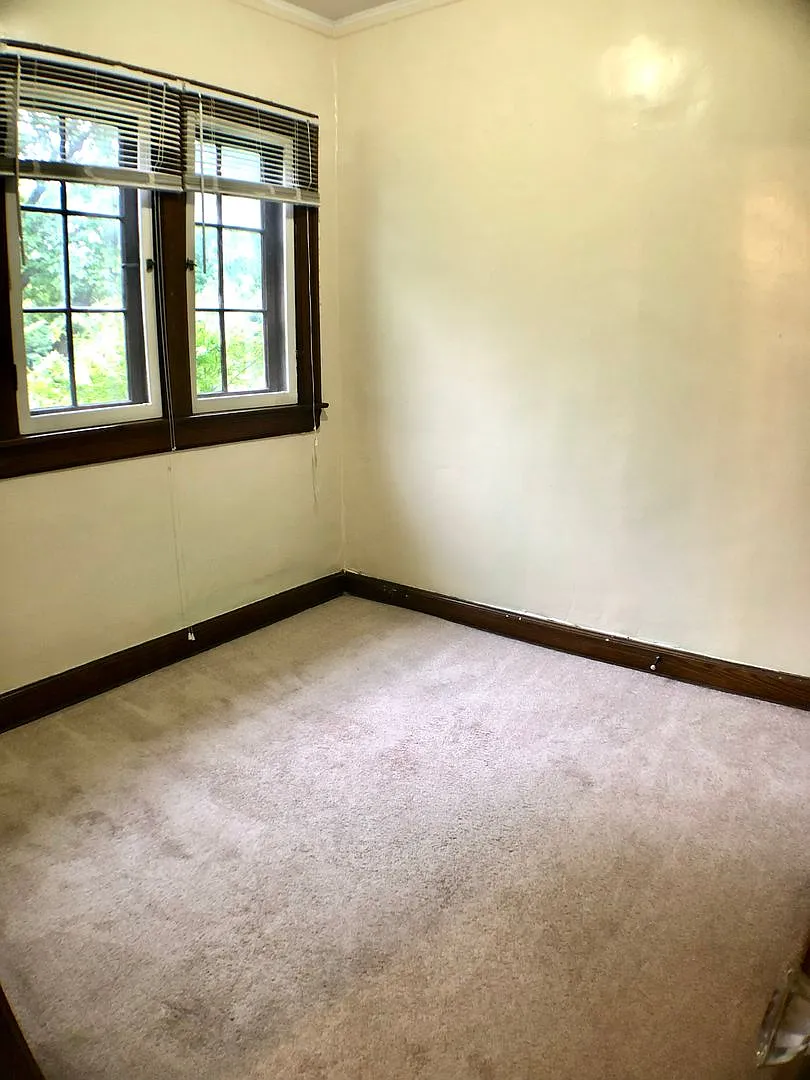 2054 Iuka Ave. — Photo 3