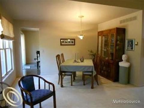 3rd image of 18259 Glengarry Dr