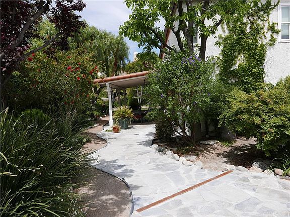 3rd image of 24453 Brook Ct