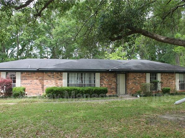 5470 Barbara Dr