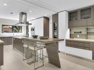 2530 Columbus Blvd, Coral Gables, FL 33134