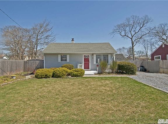 2nd image of 3 Tulip Ave