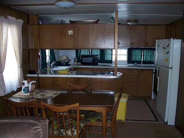 2nd image of 11390 Wayne Dr