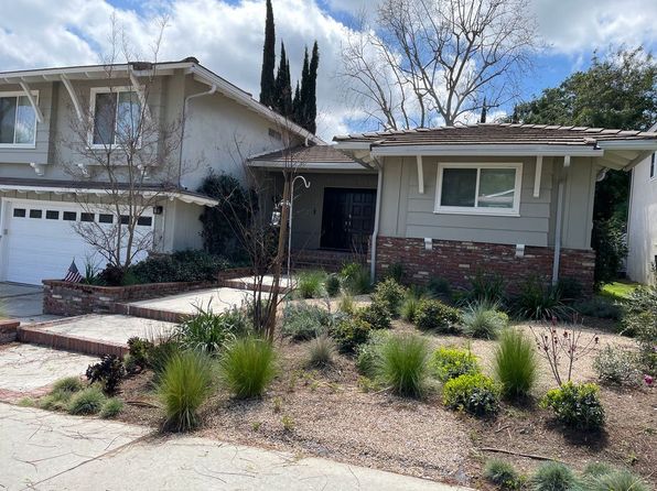 5515 Lake Lindero Dr