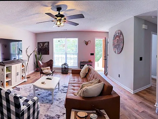 1027 Damascus Rd — Photo 1