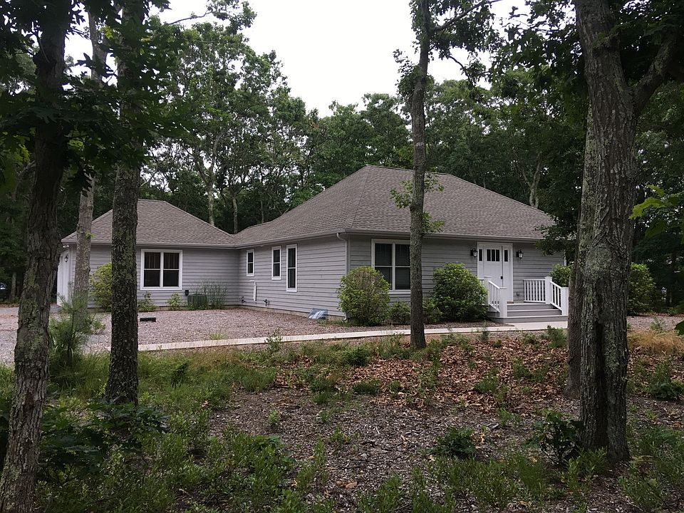 1st image of 106 Montauk Blvd