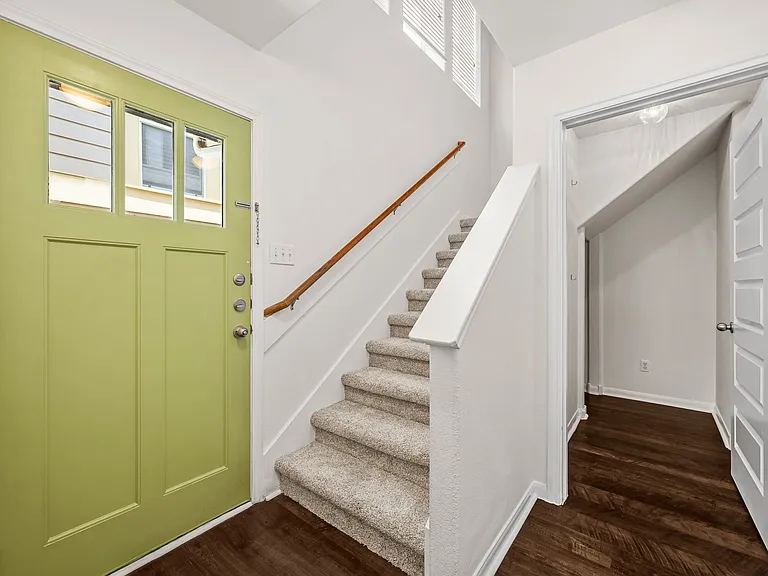 2821 Saville Loop — Photo 18