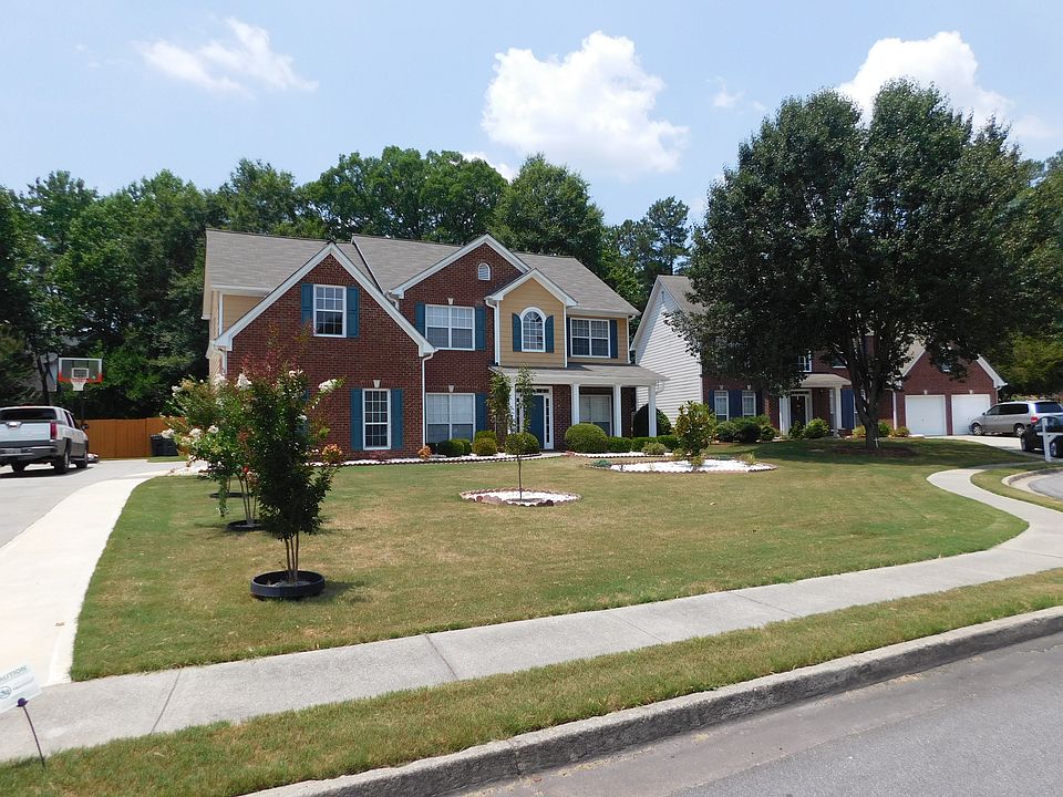 Beautiful Home with extra wide driveway