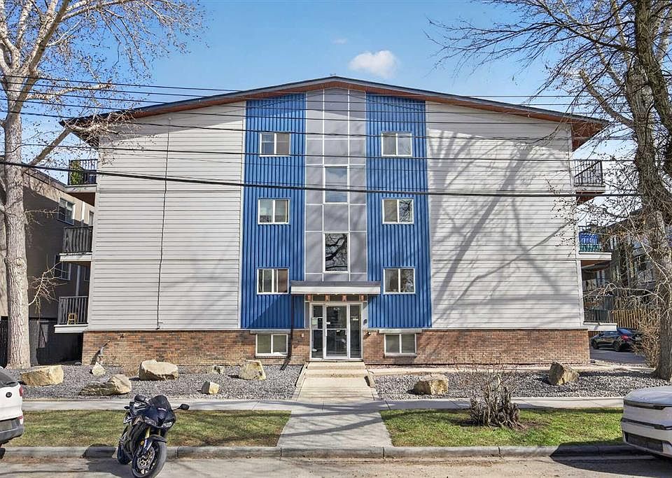1st image of 626 S 2nd Ave NE #202