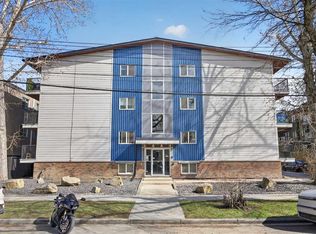 626 S 2nd Ave NE #202, Calgary, AB T2E0E8