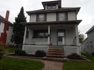 423 39th St, Moline, IL 61265