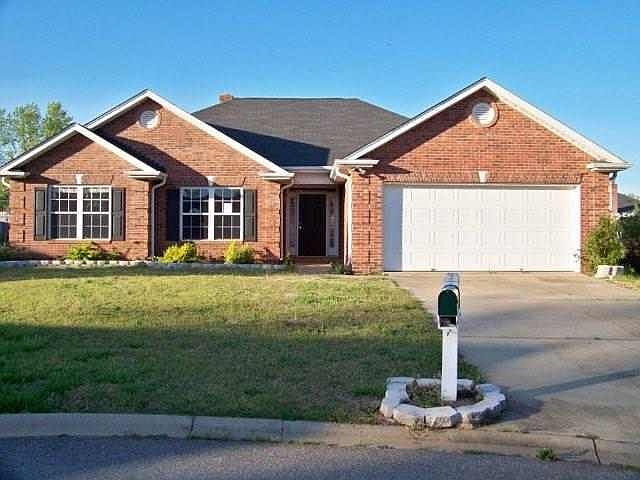 1st image of 10 Pasture View Ct