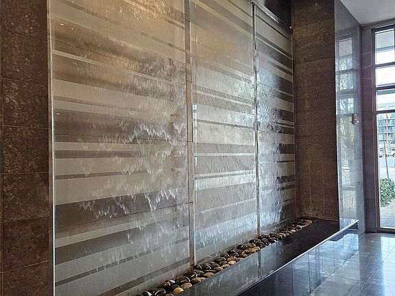4th image of 333 W Trade St Unit 1202