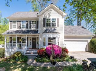 385 Oak Springs Dr, Lawrenceville, GA